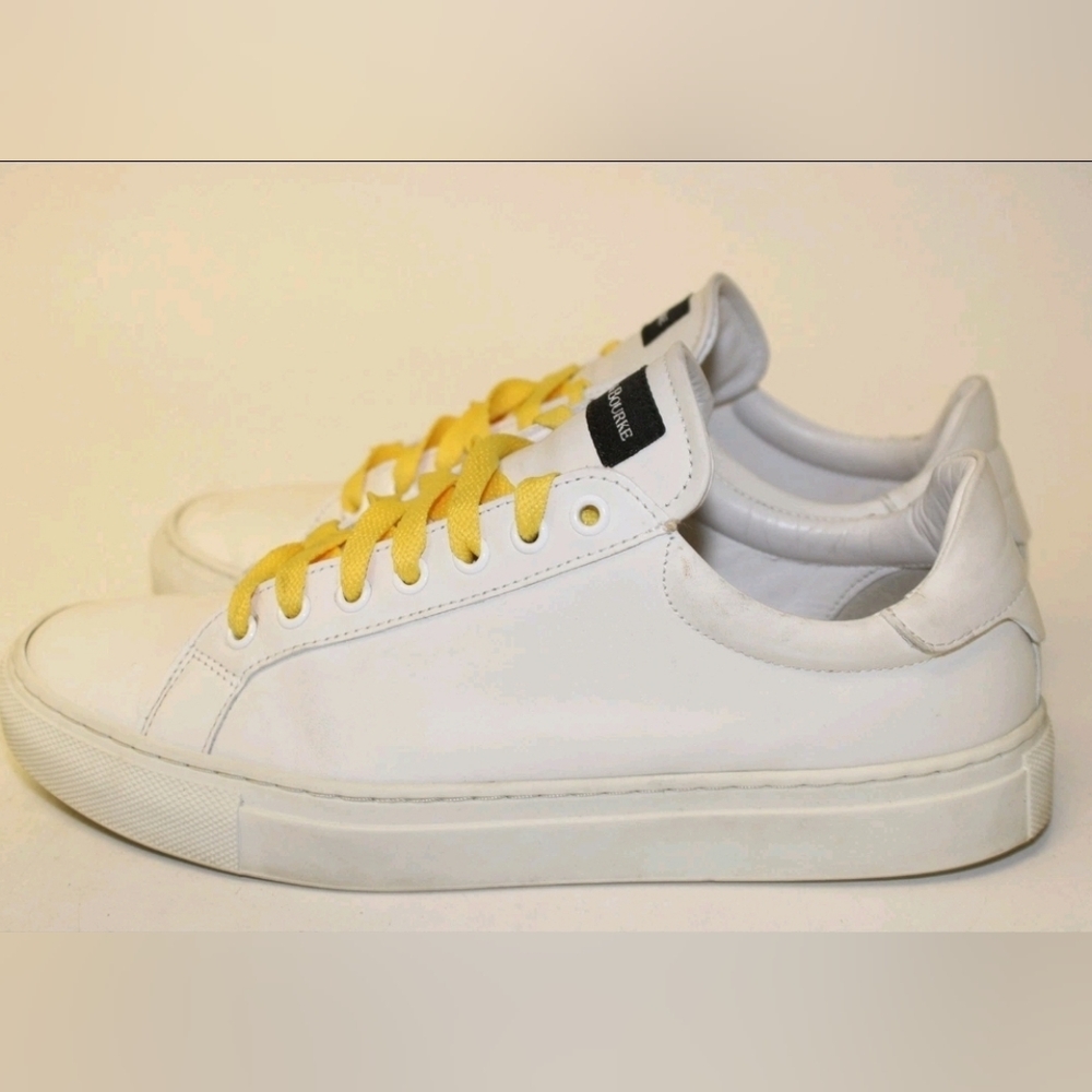 Dooney & Bourke Classic Low Top Sneakers White Leather Womens 8 38 Lace Up Shoes - Picture 6 of 9